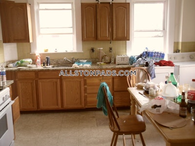 Allston 4 Beds 1 Bath Boston - $3,600 No Fee
