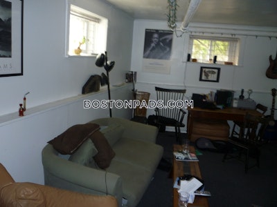 Allston/brighton Border 3 Beds 1 Bath Boston - $3,200 50% Fee