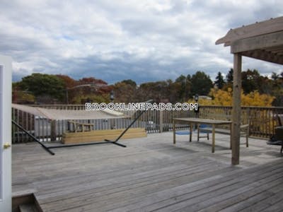 Brookline Amazing 4 Beds 2 Baths in Brookline Cleveland Circle - $4,000