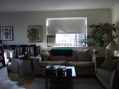 Brookline Apartment for rent 1 Bedroom 1 Bath  Coolidge Corner - $3,305 No Fee