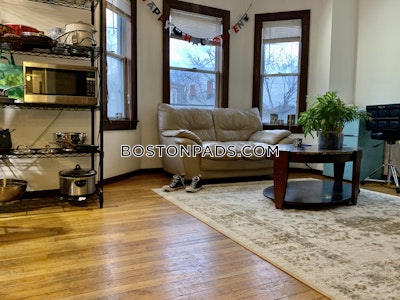 Jamaica Plain 3 Beds 1 Bath Boston - $3,500 No Fee