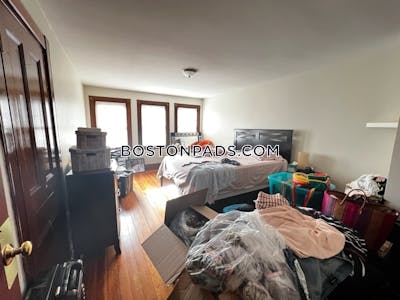 Allston 3 Bed, 1 Bath Unit Boston - $3,600