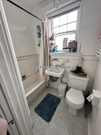 Brookline 1 Bed 1 Bath BROOKLINE- COOLIDGE CORNER $2,600  Coolidge Corner - $2,600