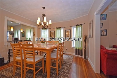 Everett 4 Bed 1 Bath EVERETT $3,800 - $3,800