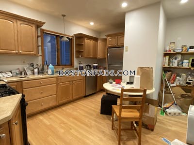 Medford 5 Bed 1 Bath MEDFORD  Tufts - $6,750