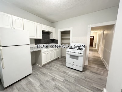 Fort Hill 3 Beds 1 Bath Boston - $3,300