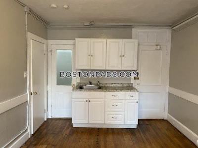 North End 2 Beds 1 Bath Boston - $2,500 No Fee