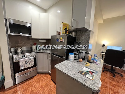 Brookline 1 Bed 1 Bath  Coolidge Corner - $2,200 No Fee