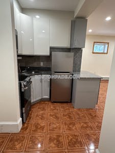 Brookline Excellent 1 bed 1 bath available NOW on Babcock St in Brookline!!   Coolidge Corner - $2,200 No Fee