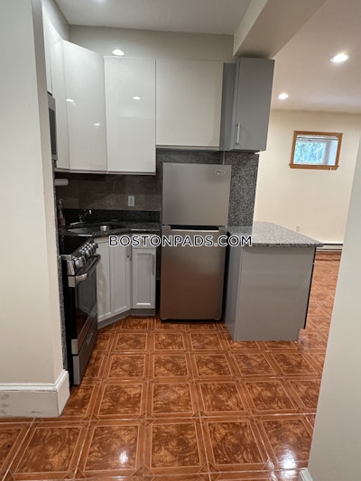 Brookline Excellent 1 bed 1 bath available NOW on Babcock St in Brookline!!   Coolidge Corner - $2,200 No Fee