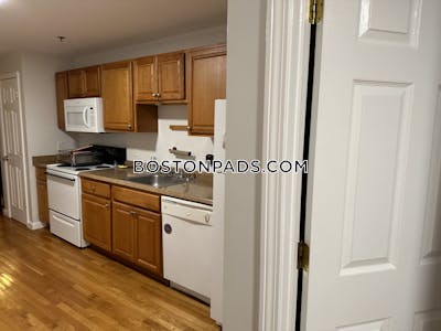 Medford 2 Bed 1 Bath MEDFORD  Medford Square - $2,500