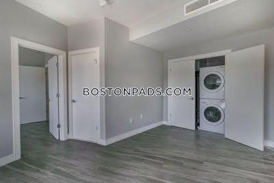 Lynn 1 Bed 1 Bath LYNN $2,200 - $2,275 No Fee