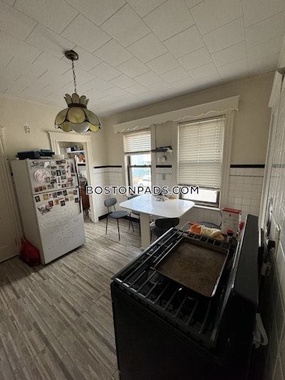 Medford 4 Bed 1 Bath MEDFORD  Tufts - $3,800
