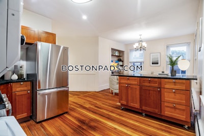 Mission Hill Character-Filled 4BD 1BA Mission Hill Apartment Boston - $4,500