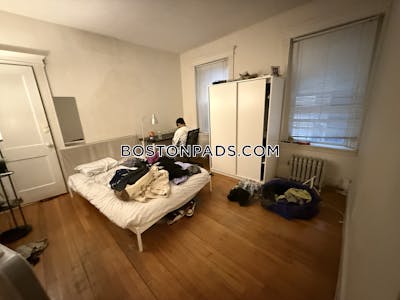 Fenway/kenmore 2 Beds 1 Bath Boston - $2,600 No Fee