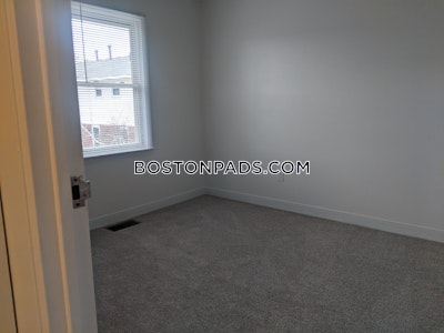 Roslindale 3 Beds No Bath Boston - $3,430