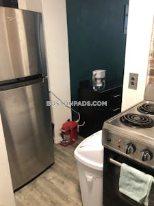 Beacon Hill Studio 1 Bath Boston - $2,000 No Fee