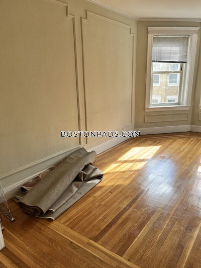 Malden 2 Bed 1 Bath MALDEN $2,450 - $2,450