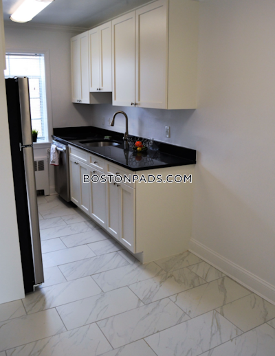 Brookline 2 Bed 1 Bath BROOKLINE- COOLIDGE CORNER $3,890  Coolidge Corner - $3,835 No Fee