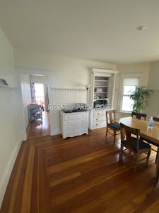Somerville 5 Beds 2 Baths Tufts  Tufts - $7,000 No Fee