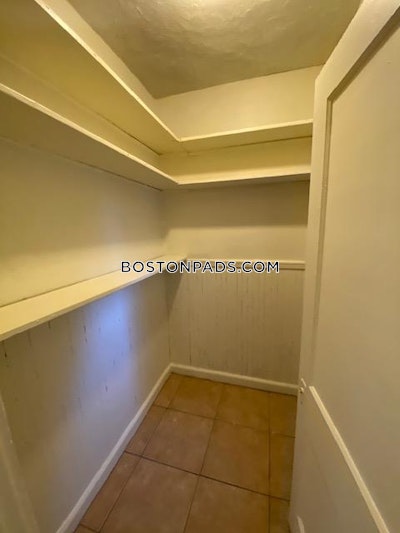 Cambridge 3 Bed 1 Bath CAMBRIDGE- EAST CAMBRIDGE $3,200  East Cambridge - $3,200