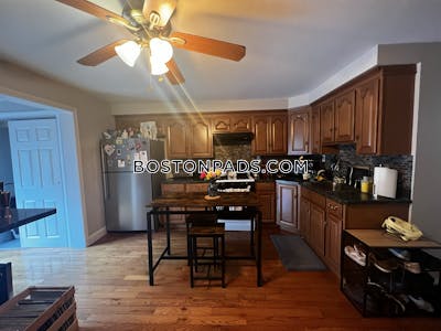 East Boston 1 Bed 1 Bath Boston - $2,350 No Fee