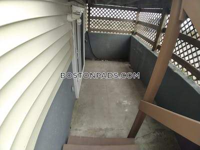 Dorchester 3 Bed, 1 Bath Unit Boston - $3,050 No Fee
