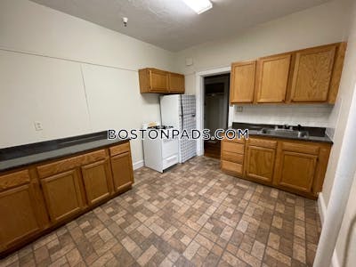 Brighton Beautiful One Bed One Bath Apartment Available on Commonwealth Avenue in Brighton.  Boston - $2,350 50% Fee