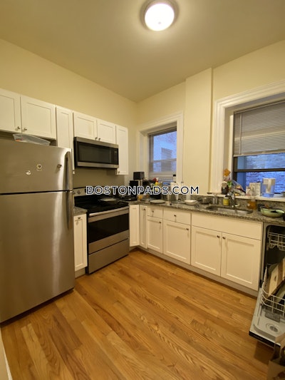 Brookline 2 Bed 1 Bath BROOKLINE- COOLIDGE CORNER $3,800  Washington Square - $3,400 No Fee