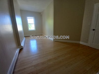 Roxbury 3 Bed 1 Bath BOSTON Boston - $3,100 No Fee
