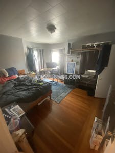 Cambridge Sweet 2-Bedroom Cambridge Apartment  North Cambridge - $2,750