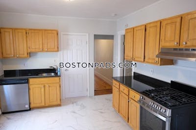 Dorchester 4 Bed, 1 Bath Unit Boston - $3,200 No Fee