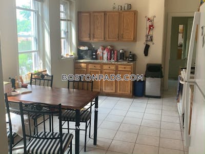 Brookline 4 Bed, 2 Bath Unit  Washington Square - $4,200 No Fee