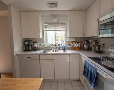 Cambridge 2 Beds 2 Baths Mt. Auburn/brattle/ Fresh Pond - $3,400 No Fee