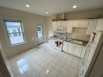 Brighton 3 Beds 2 Baths Brighton Boston - $3,900