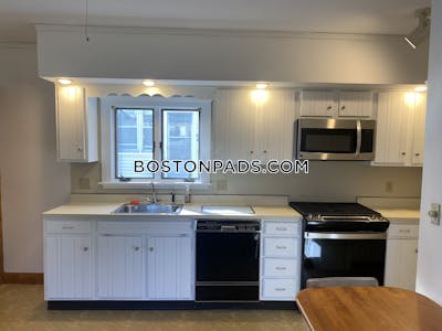Somerville 6 Beds 2 Baths  Tufts - $9,000