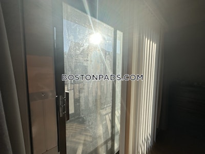 Newton 1 Bed 1 Bath NEWTON  Newtonville - $2,200