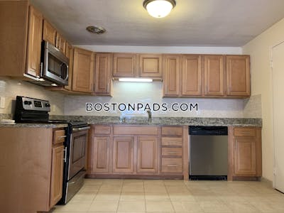 Brookline 2 Bed 1 Bath BROOKLINE- BOSTON UNIVERSITY $3,750  Boston University - $3,450 No Fee