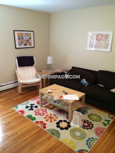 Brighton Renovated 2 bed 1 bath available 9/1 on Chiswick Rd in Brighton! Boston - $2,720