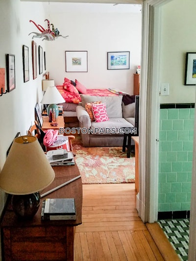 Brookline Studio  Coolidge Corner - $2,250