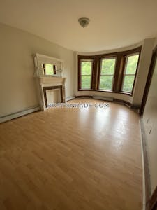 Fort Hill 5 Beds 2 Baths Boston - $5,000