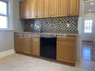Medford 5 Beds 2 Baths  Tufts - $7,300 No Fee