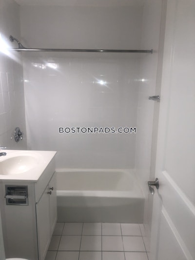 Quincy 1 Bed 1 Bath QUINCY  North Quincy - $2,236 75% Fee