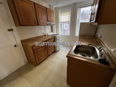 Allston 1 Bed 1 Bath BOSTON Boston - $2,100 No Fee