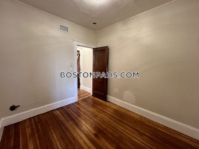 Dorchester 2 Bed 1 Bath BOSTON Boston - $2,650 75% Fee