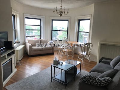 Allston/brighton Border Apartment for rent 3 Bedrooms 1 Bath Boston - $3,200