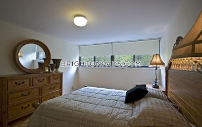 Brighton 2 Bed 1 Bath BOSTON Boston - $2,800 No Fee