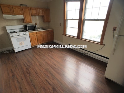 Mission Hill 5 Beds 2 Baths Boston - $6,000