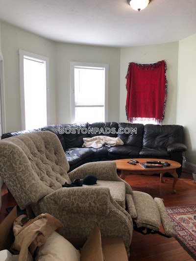 Dorchester 4 Beds 1.5 Baths Boston - $3,300 No Fee