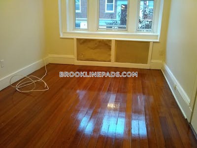 Brookline 3 Beds 1 Bath  Washington Square - $3,650